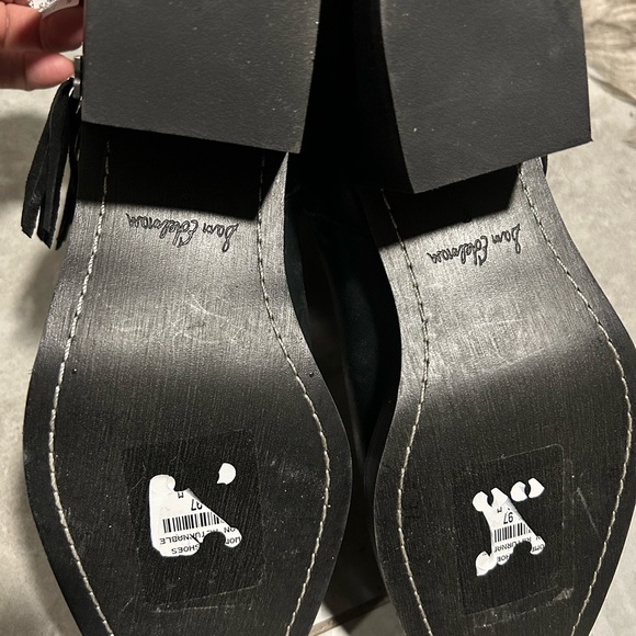 Women Leather Boots - Picture 3 of 7